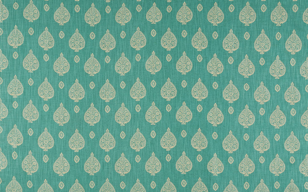 MalayaColourTurquoiseCode1006-9Width142cmUsable137.2cmVertical Repeat68.8cmHorizontal Repeat13.72cmDropStraightComposition82% Viscose 18% LinenCare InstructionsDry Clean OnlyUsageDual PurposeMartindale20,000